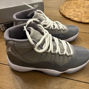 AIR JORDAN 11 RETRO